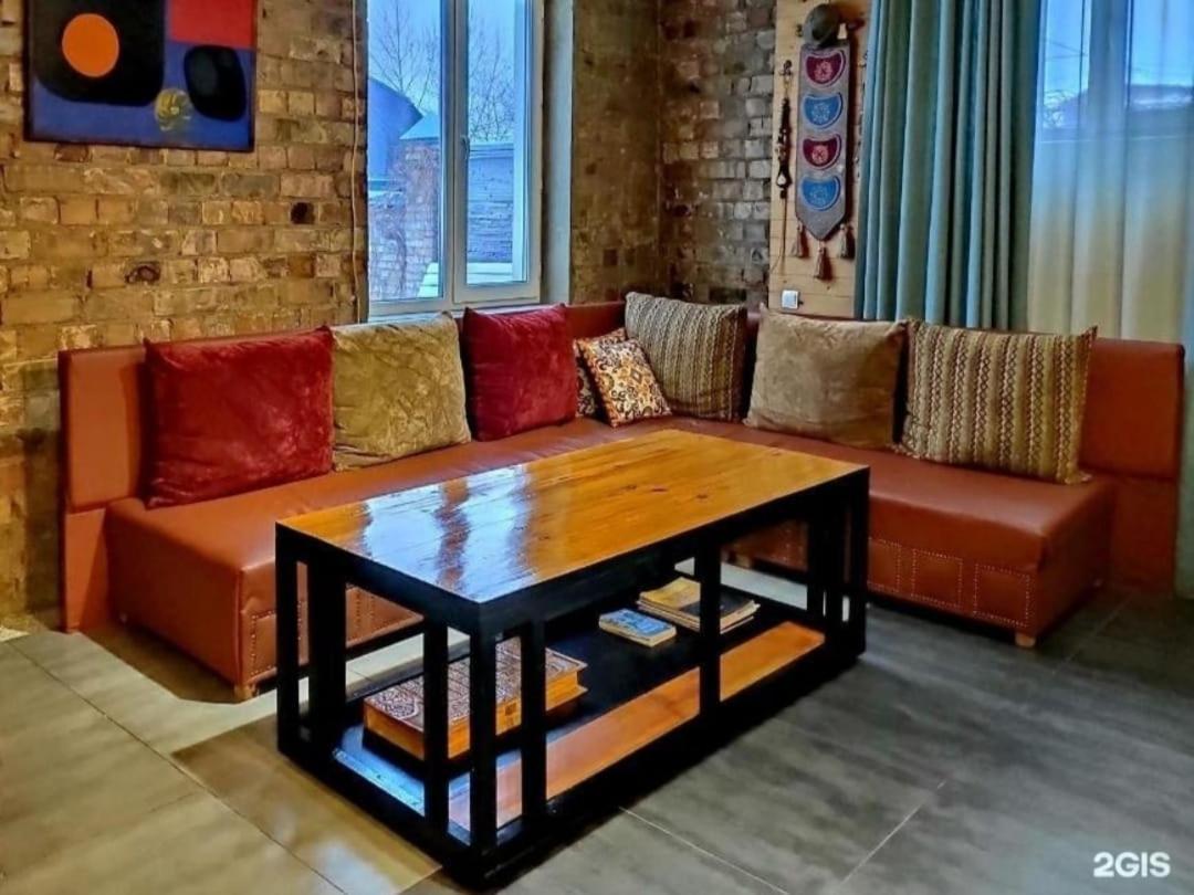 Strelets Hotel Biskek Kültér fotó